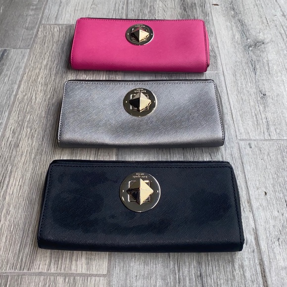 ๐๐ค KATE SPADE clutch metallic silver. EUC ๐ค๐ - Picture 11 of 16